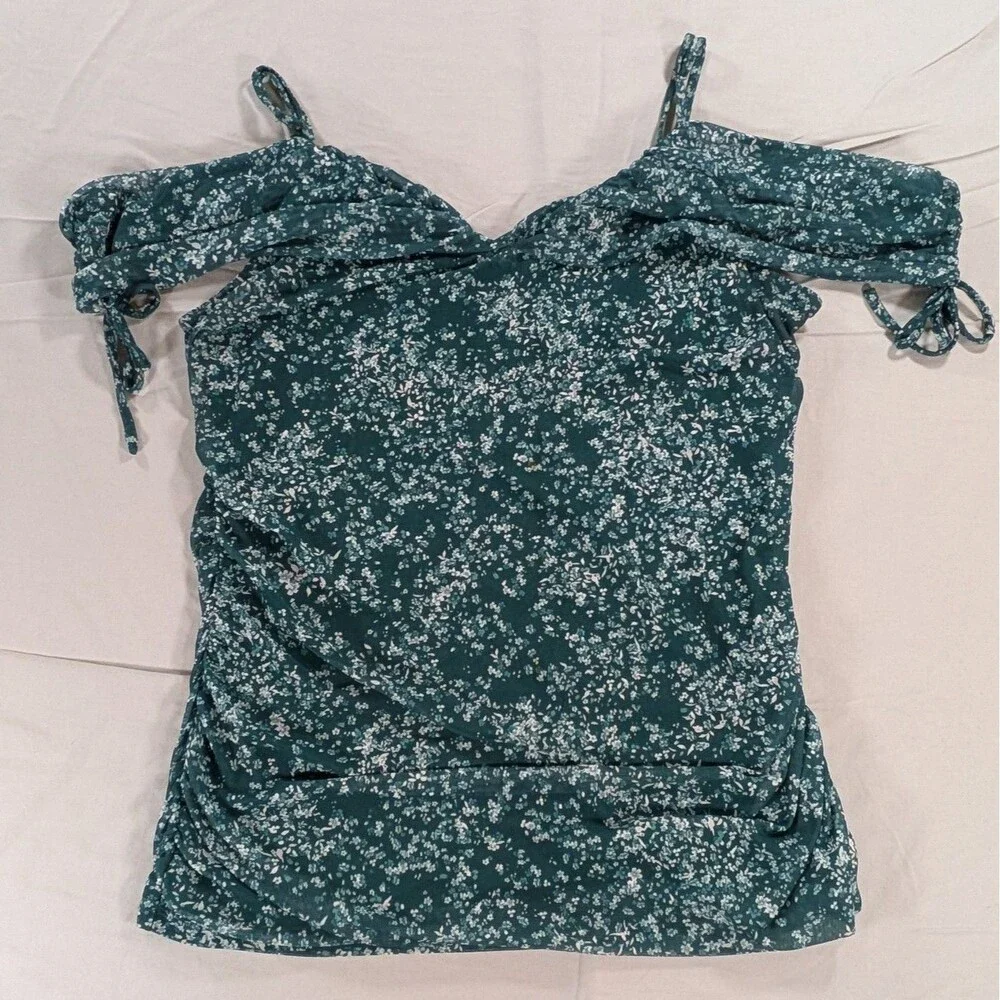 Maurices Womens Green Floral Print Cold Shoulder XL Blouse - Picture 1 of 7